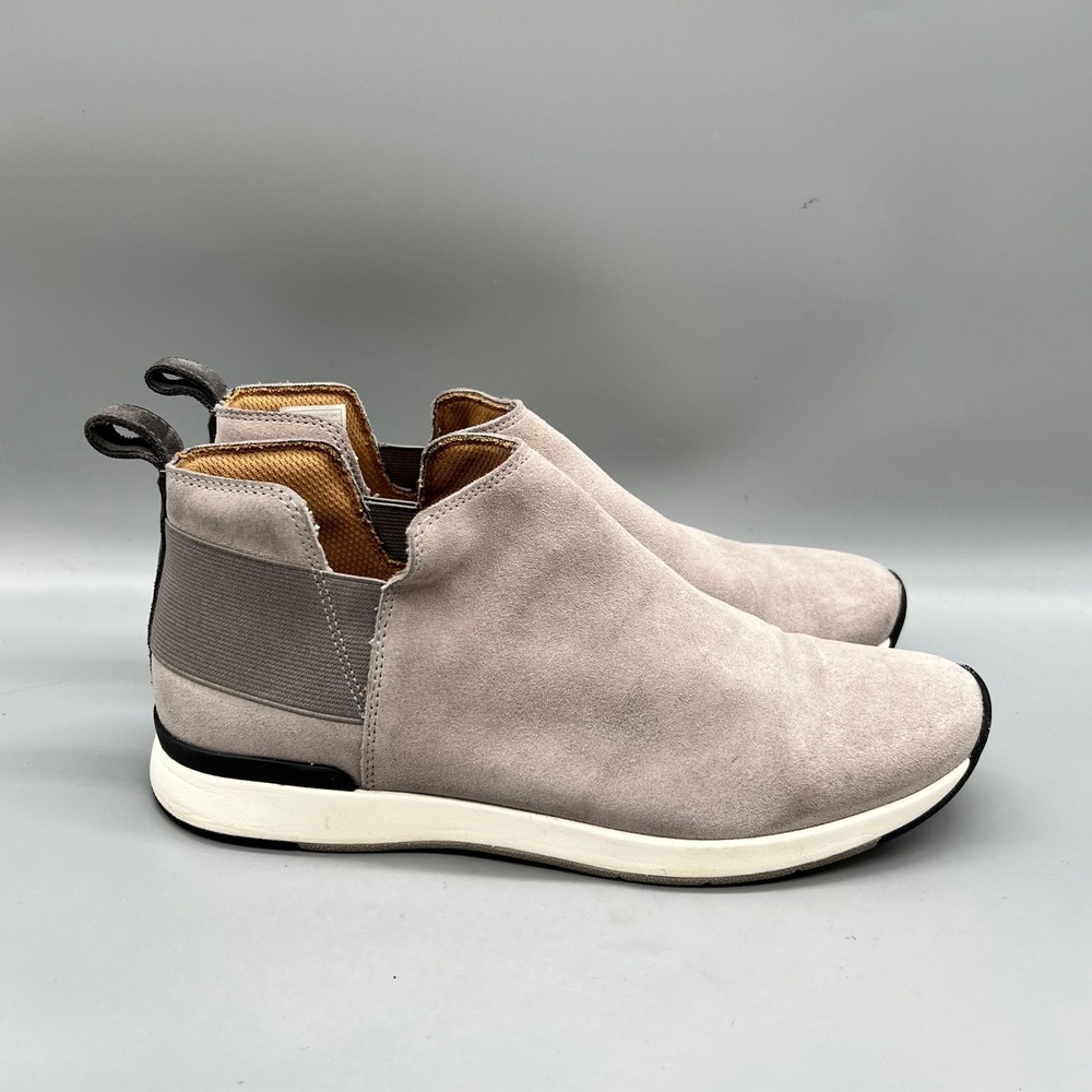 Vionic Cece Slip On Boots Womens 9.5 Light Grey Suede Orthotic Chelsea Sneakers